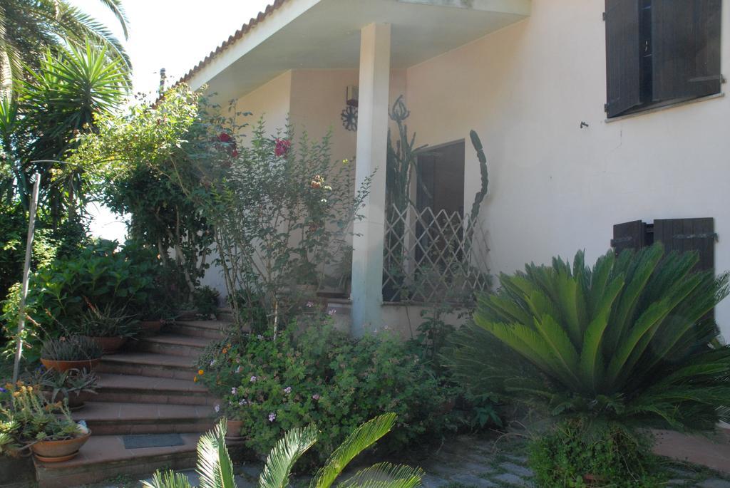 B&B Fra E Fe Arborea Εξωτερικό φωτογραφία