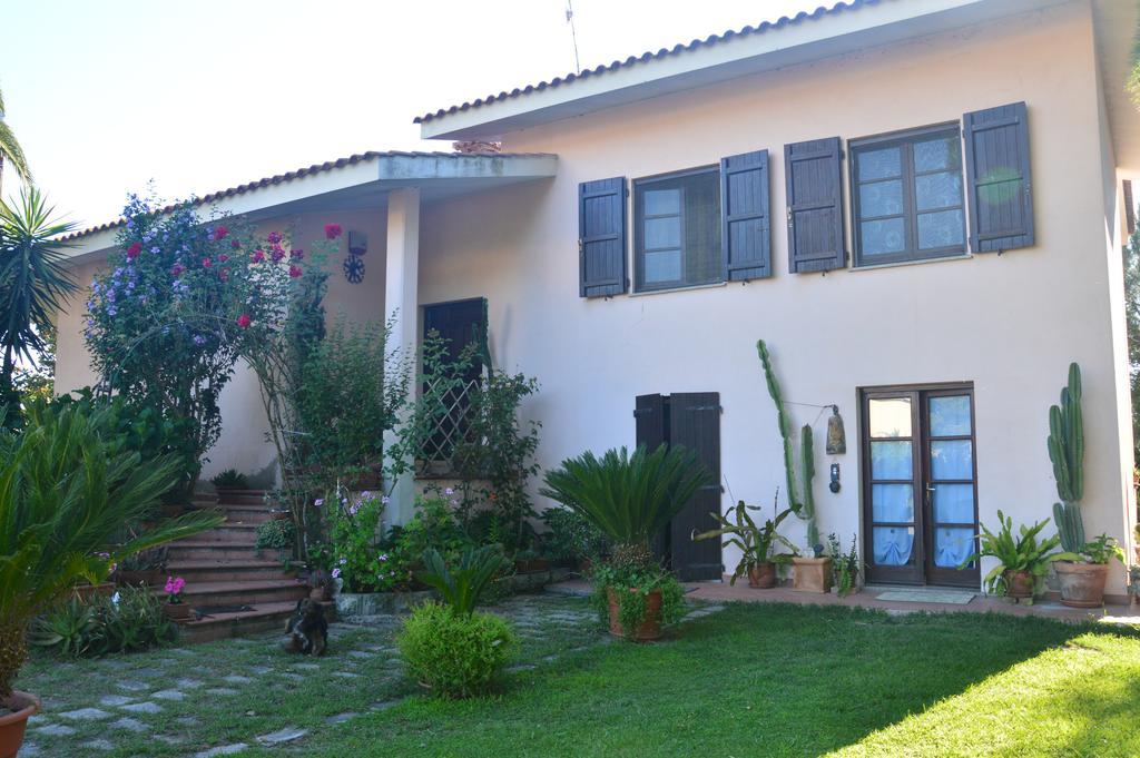 B&B Fra E Fe Arborea Εξωτερικό φωτογραφία