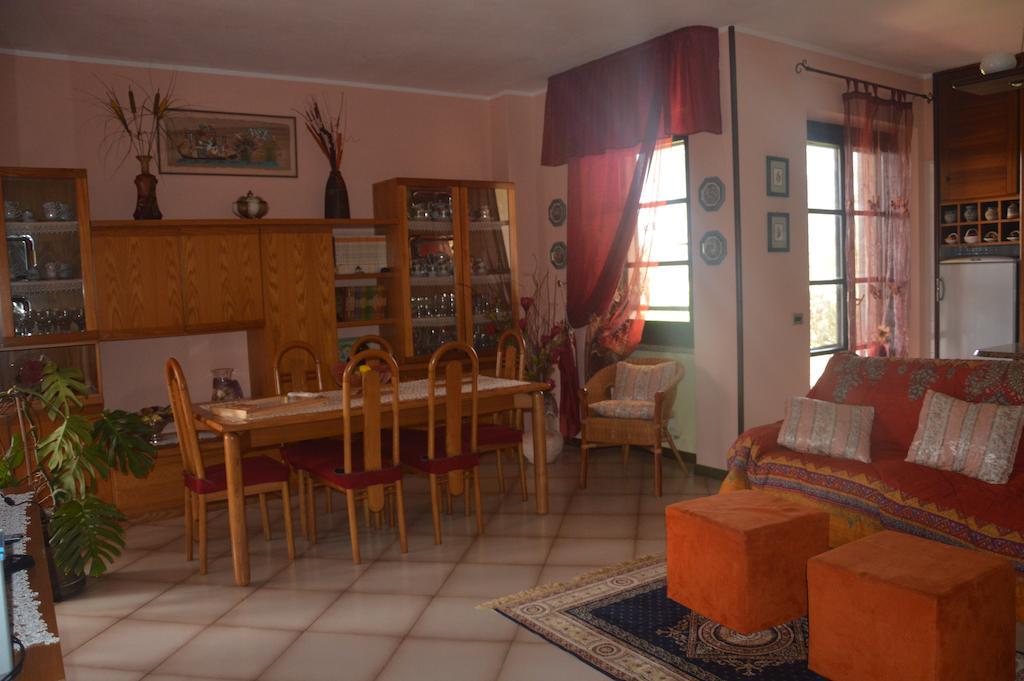 B&B Fra E Fe Arborea Εξωτερικό φωτογραφία